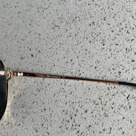 Prive Revaux The Celebrity Sunglasses - Picture 6 of 7